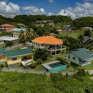 Waves , Kingstown Saint Vincent and the Grenadines